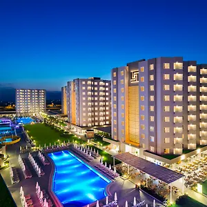 Grand Park Lara Szálloda Antalya