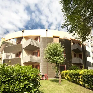 *** Apart Otel Aris İtalya